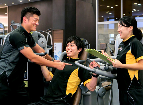 【アイレクススポーツライフ株式会社】スポーツクラブ運営スタッフ［トレーナー、フロント、スイミング］